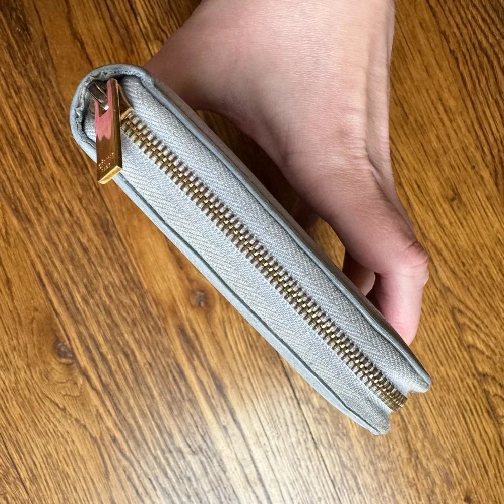 🩷LAST CHANCE🩷 Celine Gray & Pink Zippy Wallet - Picture 9 of 12